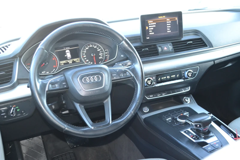 Audi Q5 2.0TDI, снимка 14 - Автомобили и джипове - 52752111
