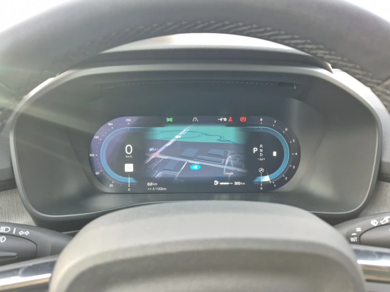 Volvo XC40 PLUS DARK THEME * * CARFAX * * АВТО КРЕДИТ * * , снимка 8 - Автомобили и джипове - 52901261