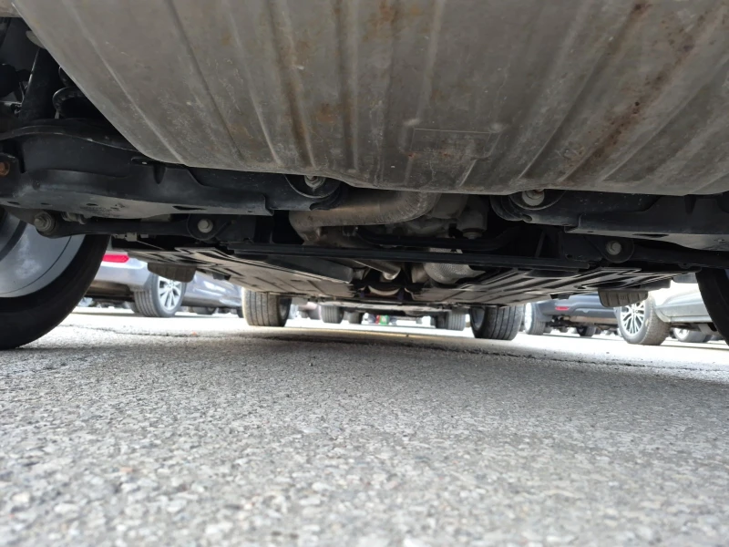 Volvo XC40 PLUS DARK THEME * * CARFAX * * АВТО КРЕДИТ * * , снимка 11 - Автомобили и джипове - 52901261