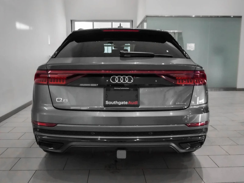 Audi Q8 PROGRESSIV S-LINE| DISTRONIK| ПАНО| BANG&OLUFSEN| , снимка 4 - Автомобили и джипове - 53523605