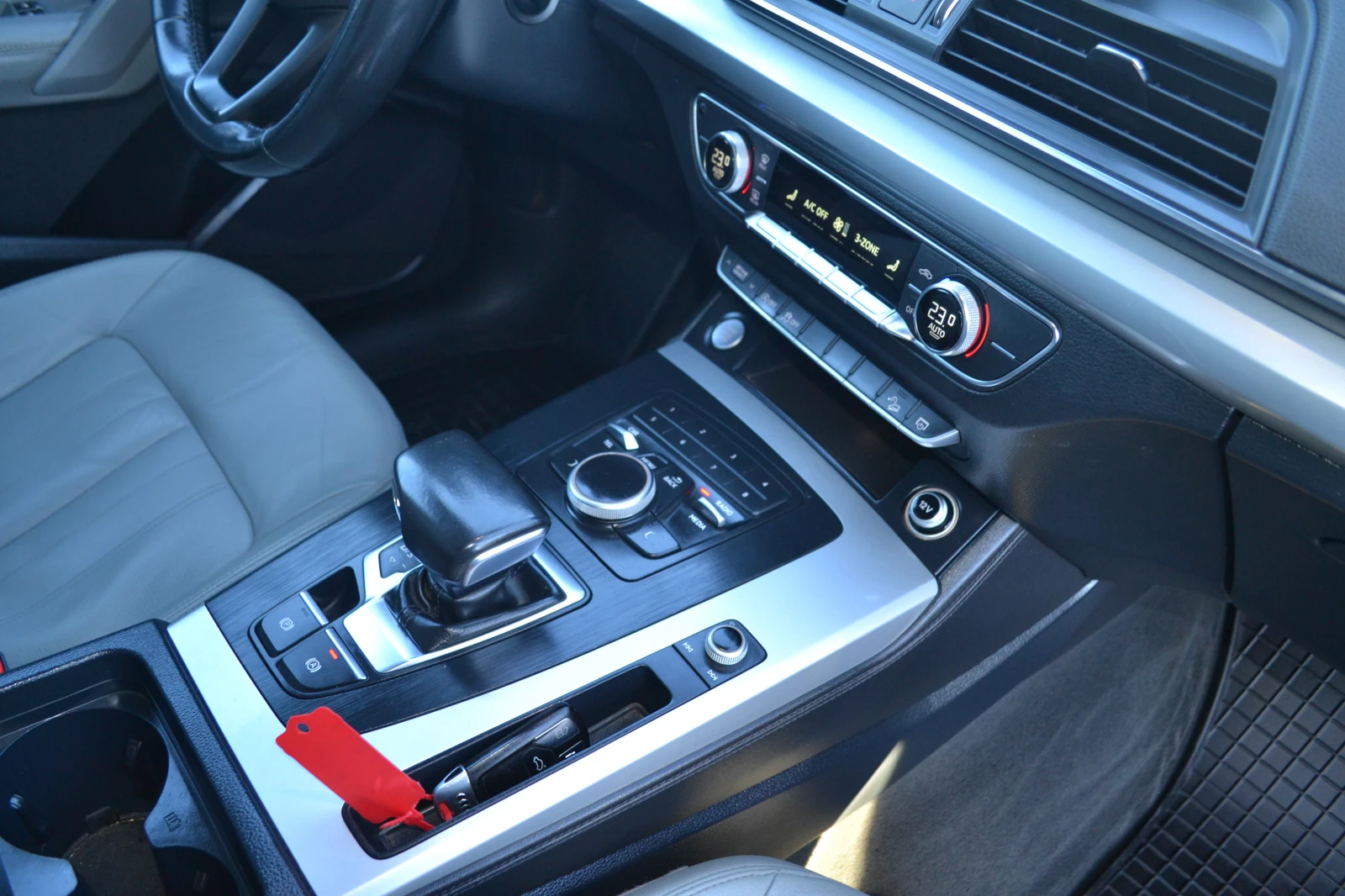 Audi Q5 2.0TDI | Mobile.bg � ����������� 12