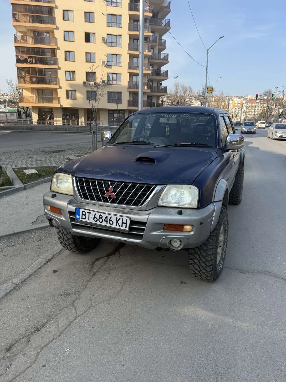 Mitsubishi L200