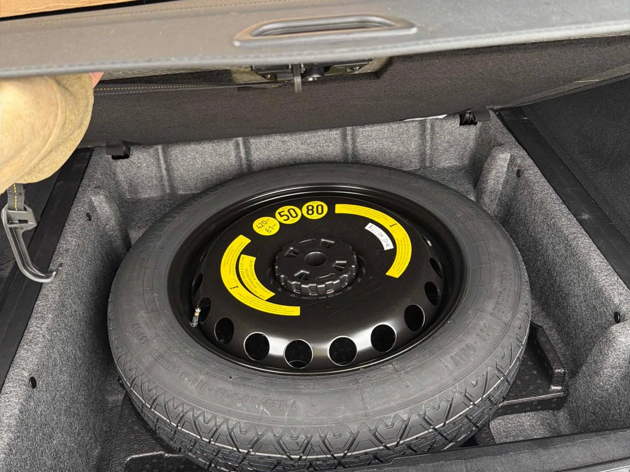 Mercedes-Benz ML 350 BlueTec* ВъздушноОкачване* AMG pack* Подгреви* H&К, снимка 17 - Автомобили и джипове - 54028233