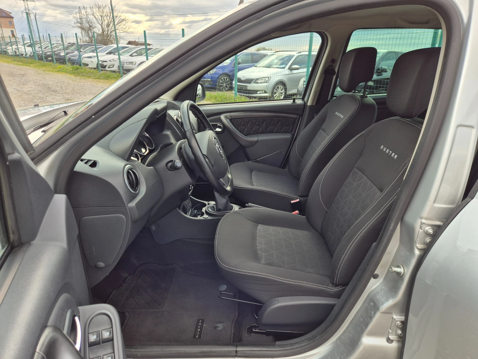 Dacia Duster 1.6i ���.�����. | Mobile.bg � ����������� 13
