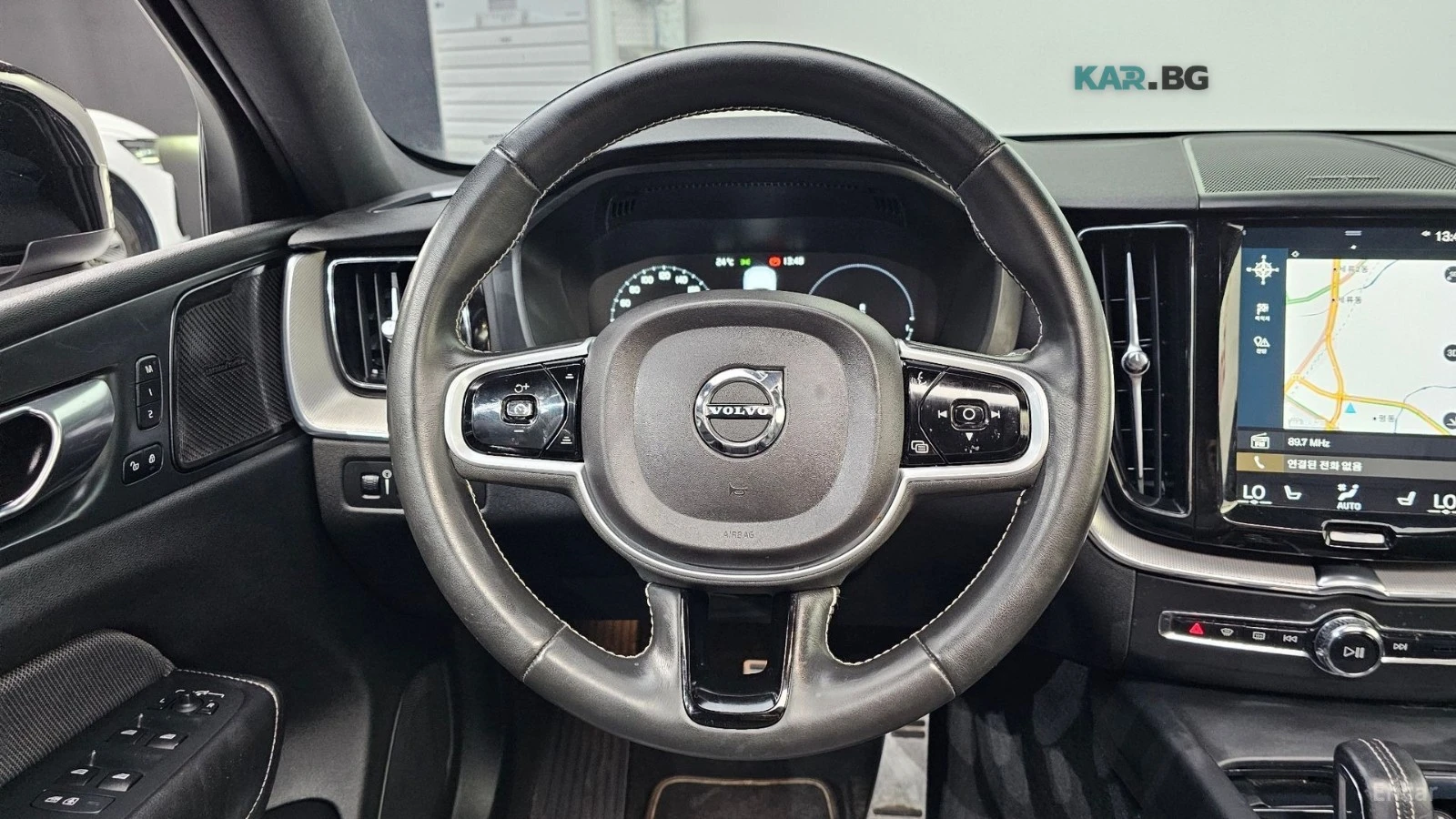 Volvo XC60 * T8* RECHARGE* R-Design* КОЖА* ПОДГРЕВ* ПАНОРАМА*, снимка 12 - Автомобили и джипове - 54767887