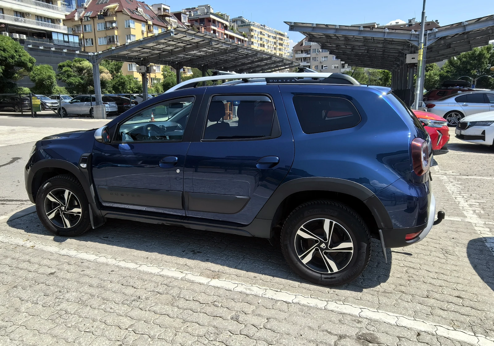 Dacia Duster, снимка 2 - Автомобили и джипове - 55309540
