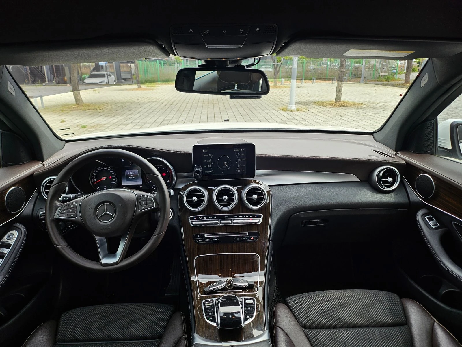 Mercedes-Benz GLC 250 КРАЙНА ЦЕНА, снимка 13 - Автомобили и джипове - 55349852