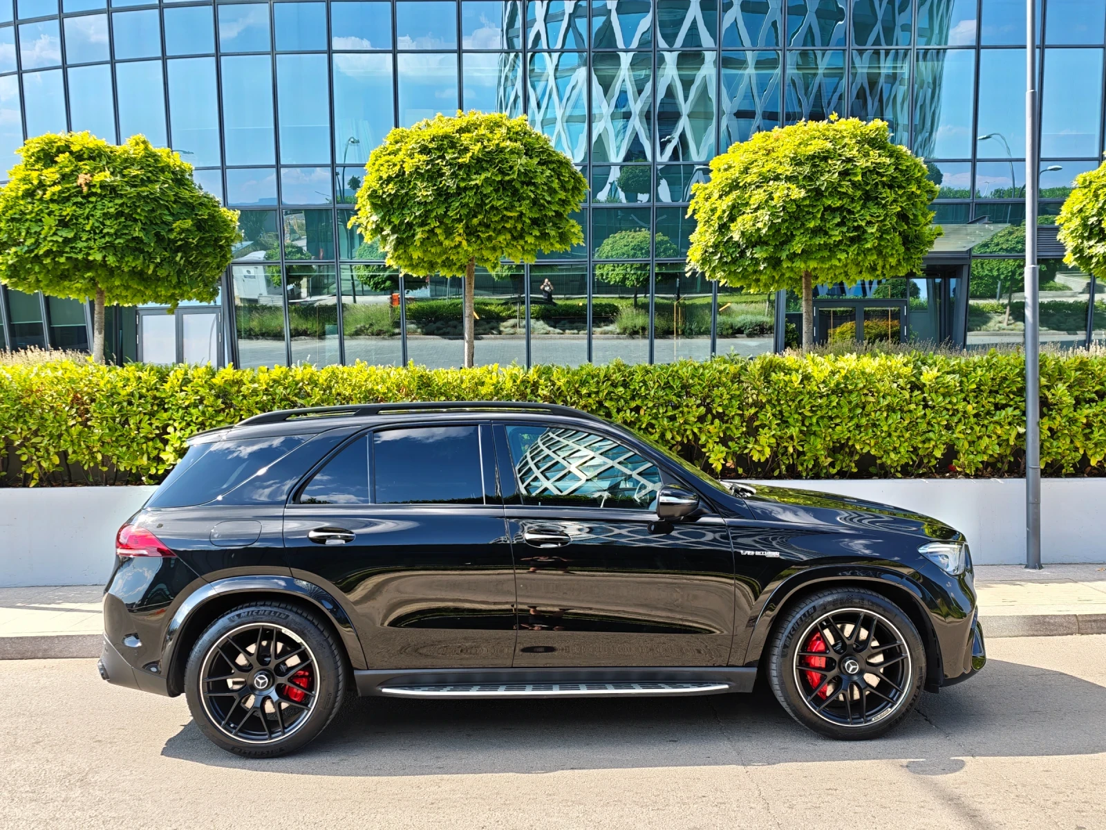 Mercedes-Benz GLE 63 S AMG 4matic+ Premium plus, снимка 5 - Автомобили и джипове - 55787775