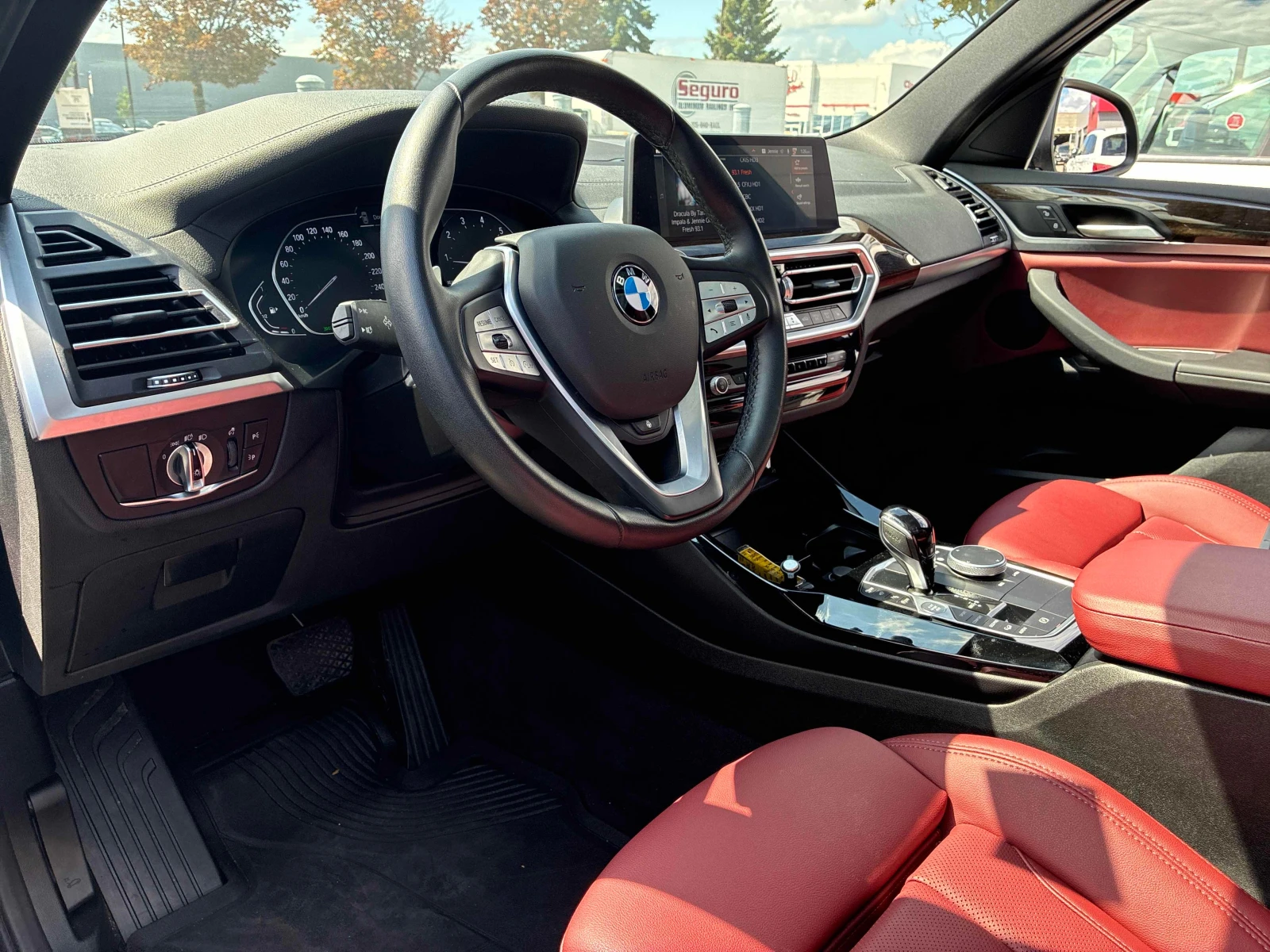 BMW X3  xDrive30i / 360 / ЧЕРВЕН СОЛОН / CARFAX, снимка 5 - Автомобили и джипове - 55842243