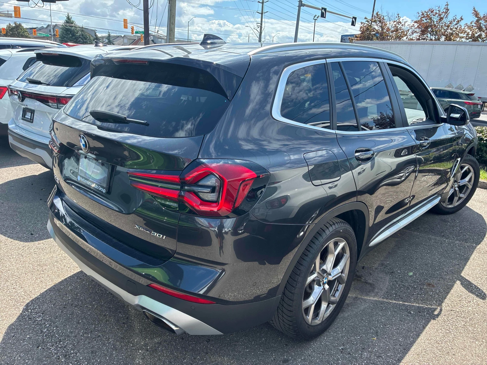 BMW X3  xDrive30i / 360 / ЧЕРВЕН СОЛОН / CARFAX, снимка 3 - Автомобили и джипове - 55842243