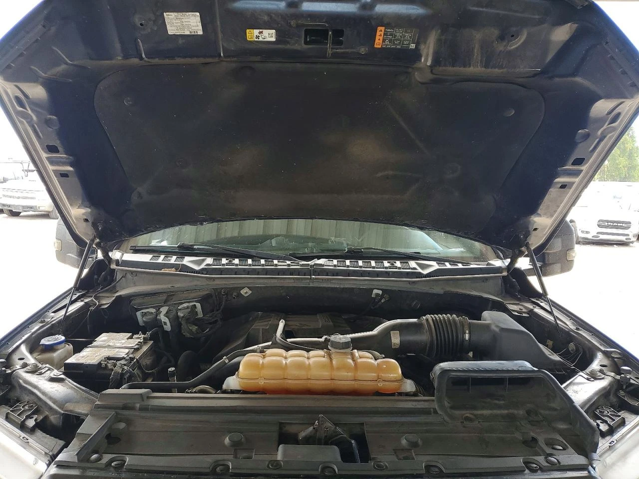 Ford F150 2.7l Supercrew, снимка 11 - Автомобили и джипове - 56150750
