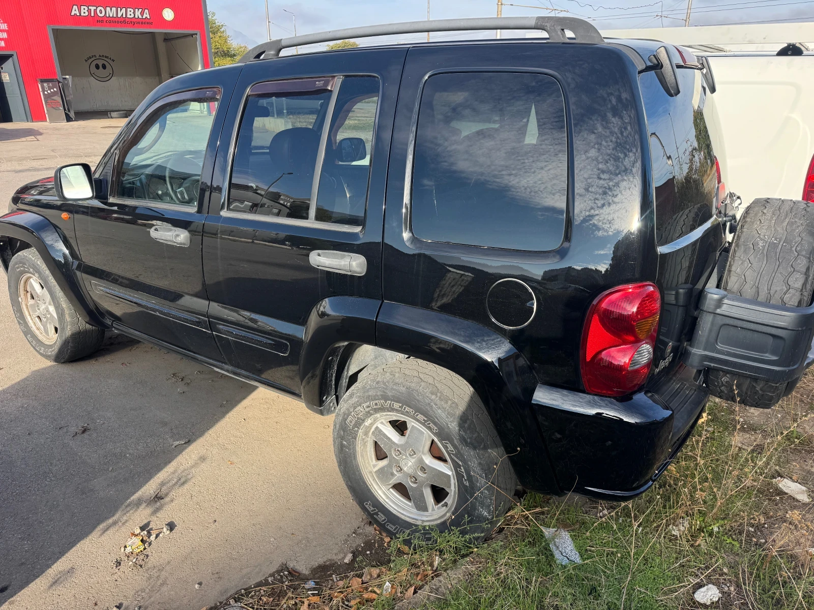 Jeep Cherokee 2.5 CRDI, снимка 3 - Автомобили и джипове - 56642444