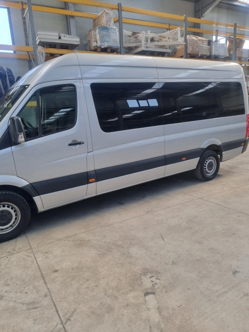 VW Crafter, снимка 2 - Бусове и автобуси - 45552390