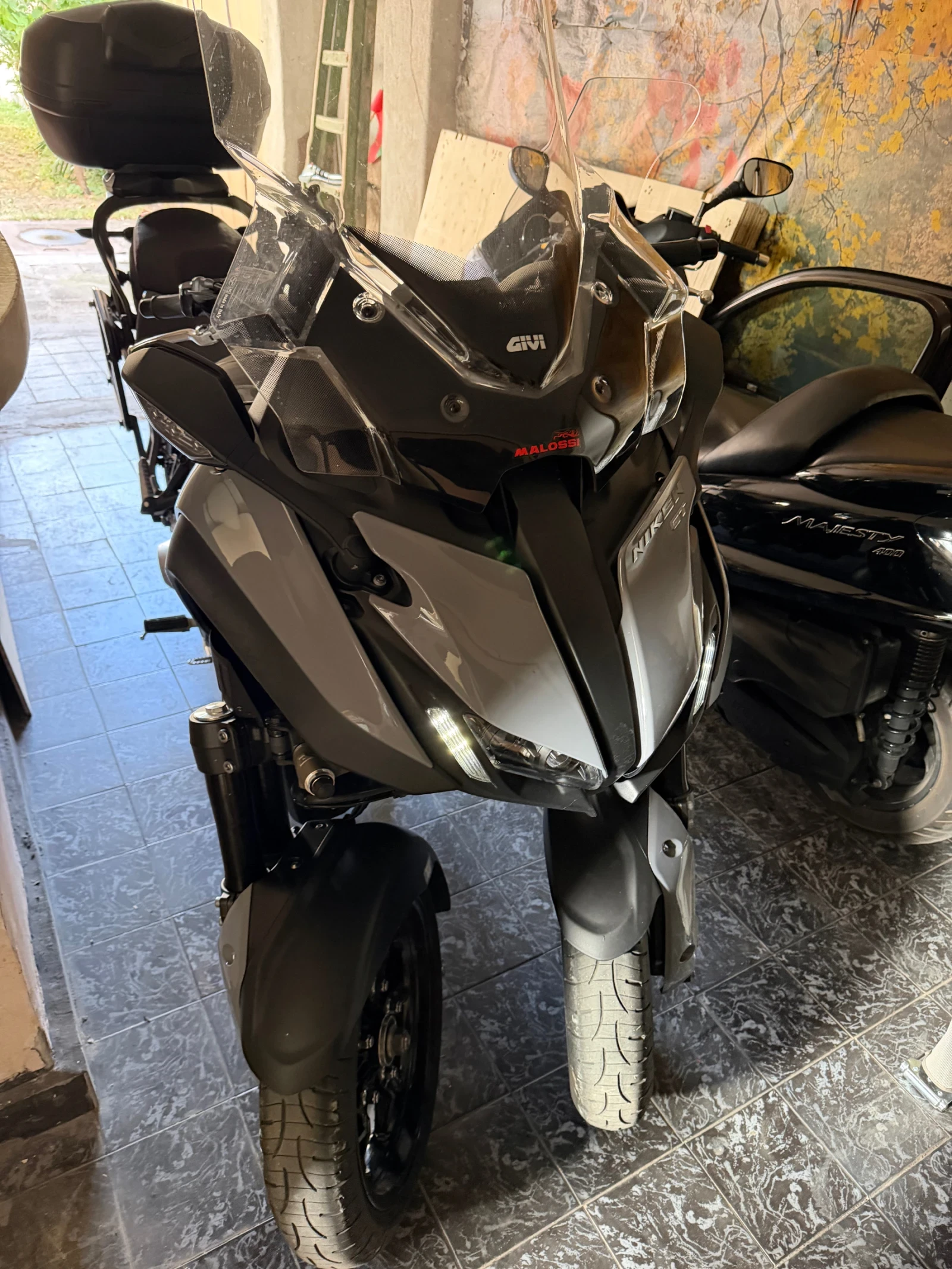 Yamaha Mt-09 Niken