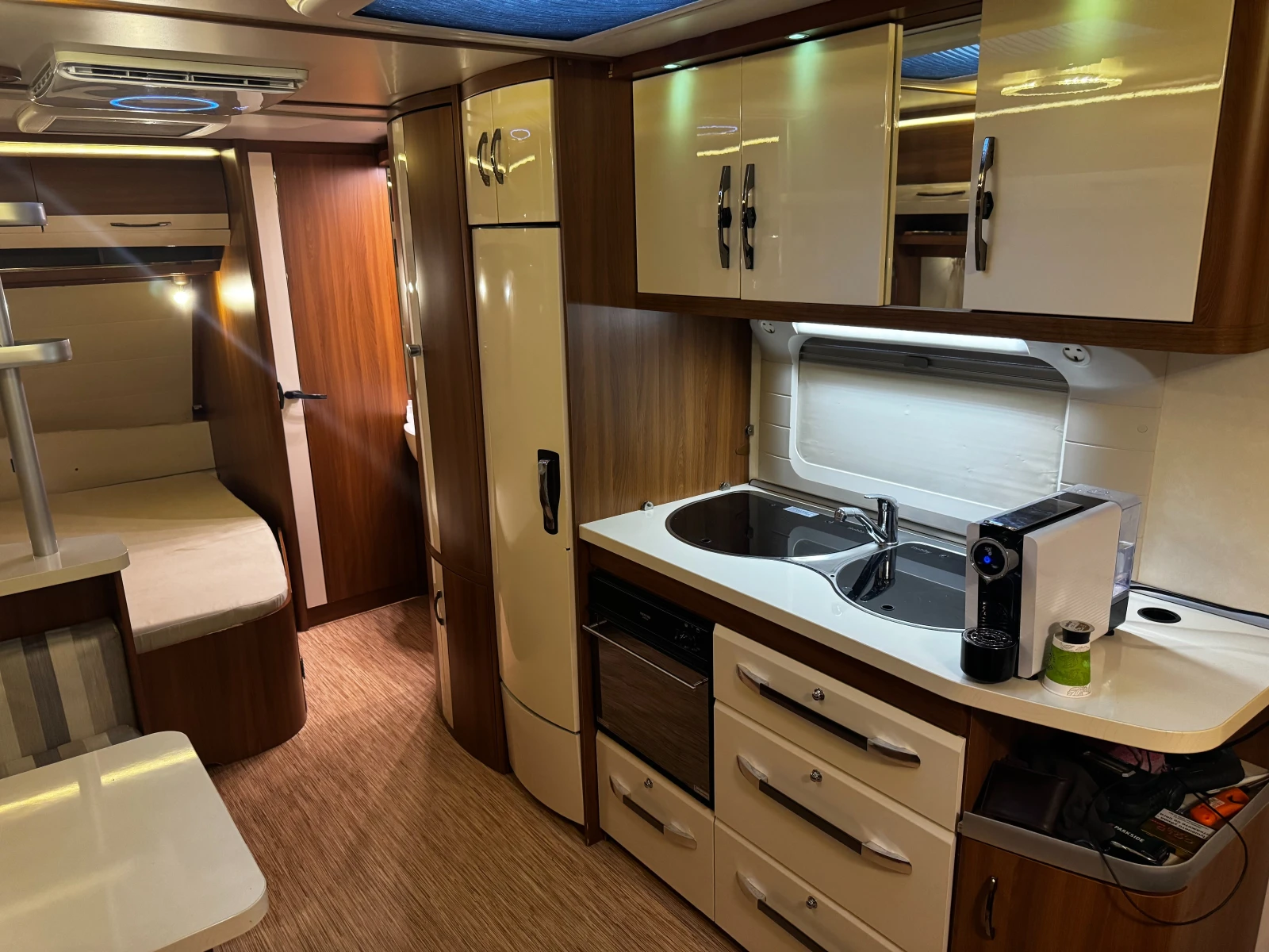 Каравана Hobby 645 VIP - изображение 7