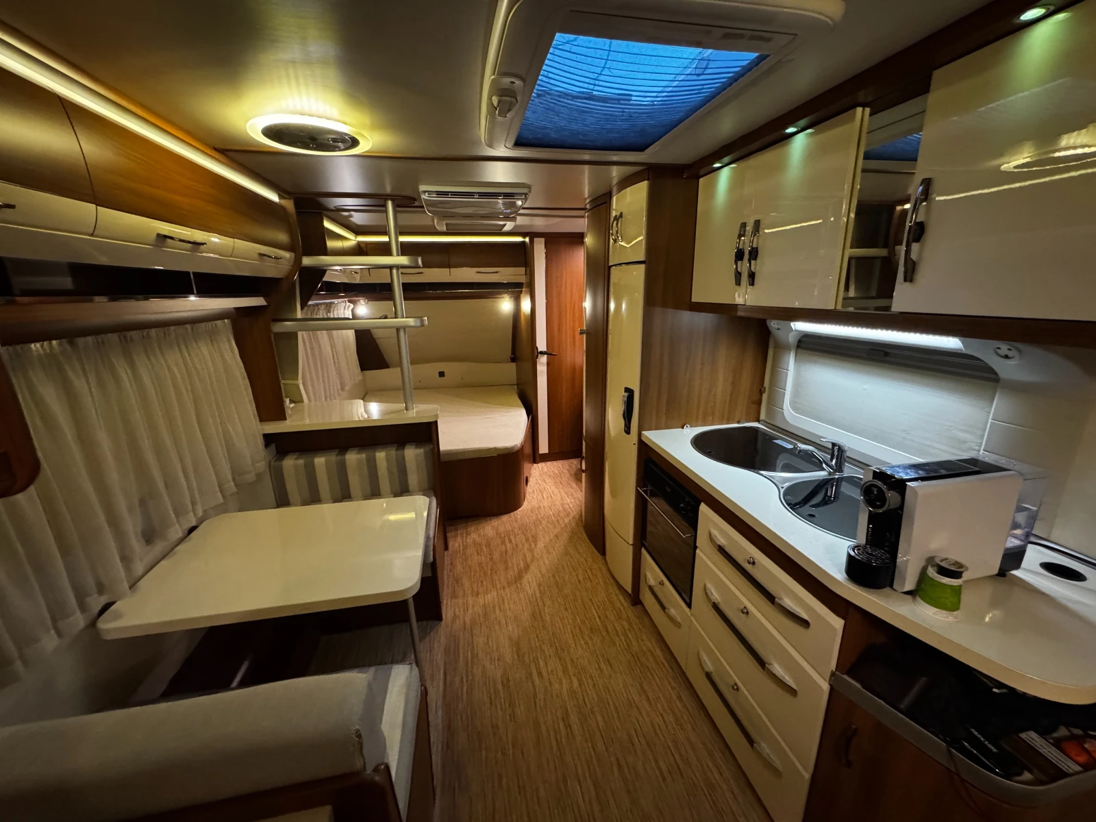 Каравана Hobby 645 VIP - изображение 9