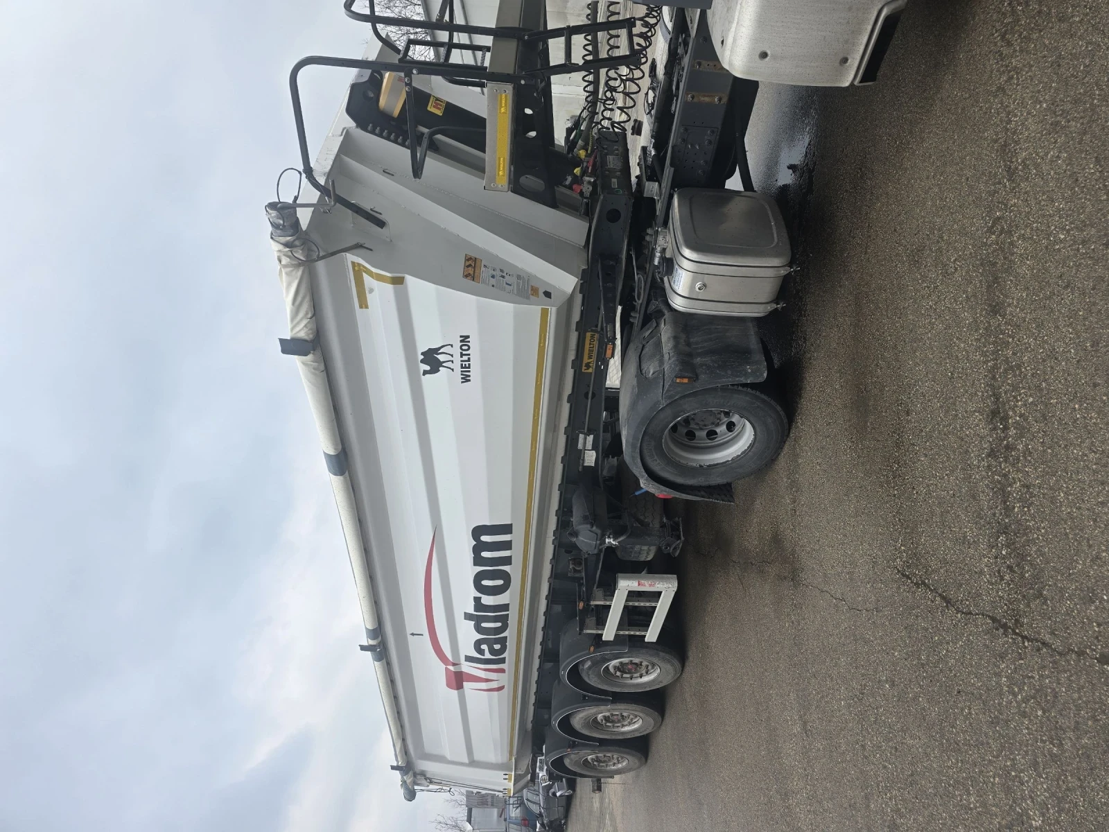 Полуремарке Wielton, снимка 9 - Ремаркета - 54088992