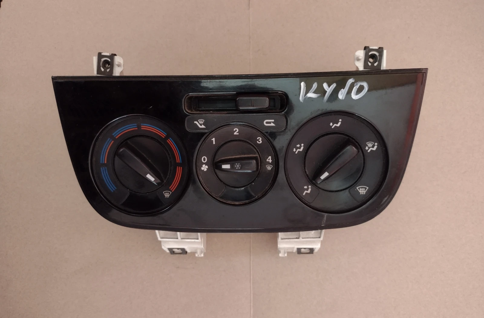 01816401000013 управление парно PEUGEOT BIPPER; FIAT QUBO,FIORINO; CITROEN NEMO  | Mobile.bg — изображение 1