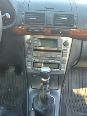 Toyota Avensis 2.2 D-4D, снимка 9