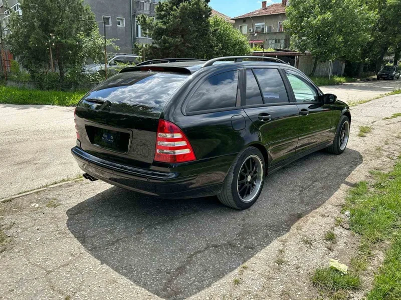 Mercedes-Benz C 180 kompressor  с АГУ, снимка 5 - Автомобили и джипове - 46595556