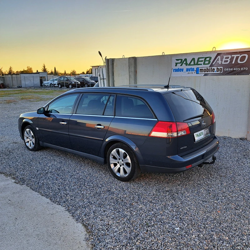 Opel Vectra 2.2i* 155Hp* КОЖЕН САЛОН* ПОДГРЕВ* НАВИ, снимка 3 - Автомобили и джипове - 47715319