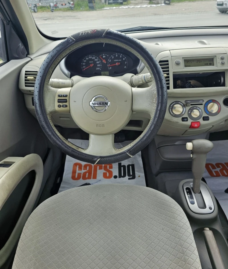 Nissan Micra Бензин / Автомат / 5 врати, снимка 8 - Автомобили и джипове - 47744454