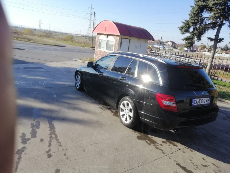 Mercedes-Benz C 220, снимка 5 - Автомобили и джипове - 47880043