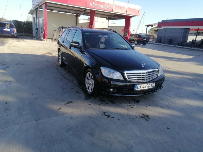 Mercedes-Benz C 220, снимка 1 - Автомобили и джипове - 47880043