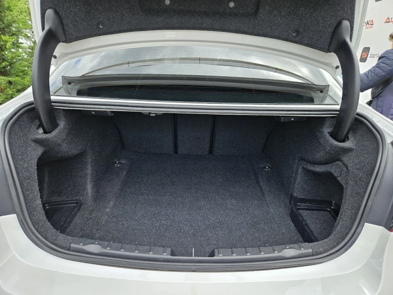 BMW 330 252kc= M PACKET= 116.000км= LED= КАМЕРА= НАВИ, снимка 9 - Автомобили и джипове - 50459448