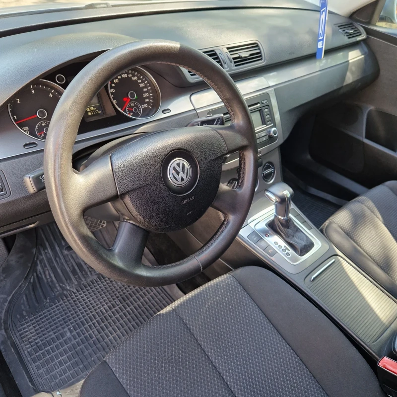 VW Passat 2.0TDI DSG, снимка 9 - Автомобили и джипове - 51141138