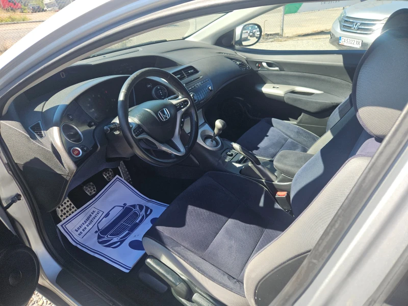 Honda Civic 1.8i/140k.c, снимка 9 - Автомобили и джипове - 51766745