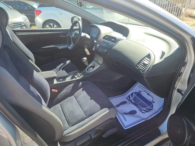 Honda Civic 1.8i/140k.c, снимка 16 - Автомобили и джипове - 51766745