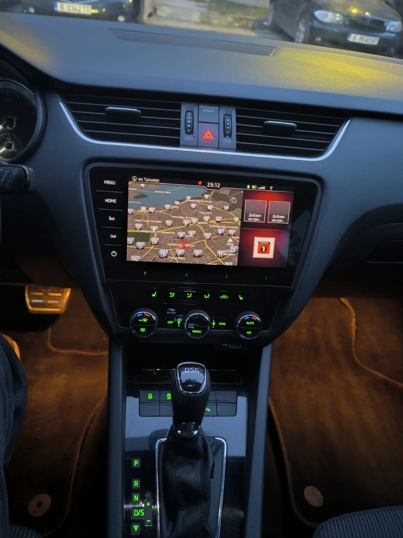 Skoda Octavia, снимка 10 - Автомобили и джипове - 52676938