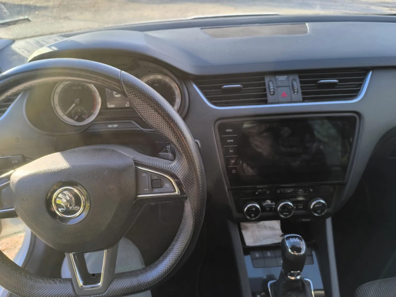 Skoda Octavia, снимка 6 - Автомобили и джипове - 52676938