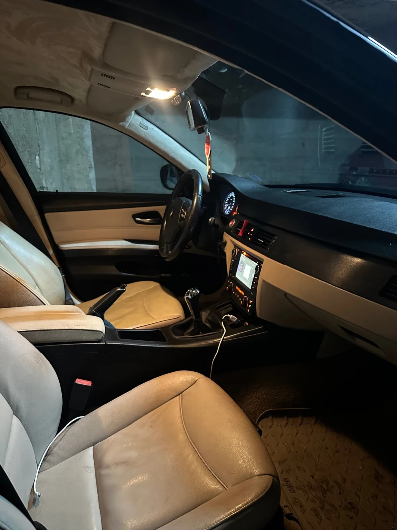 BMW 320, снимка 7 - Автомобили и джипове - 52930480