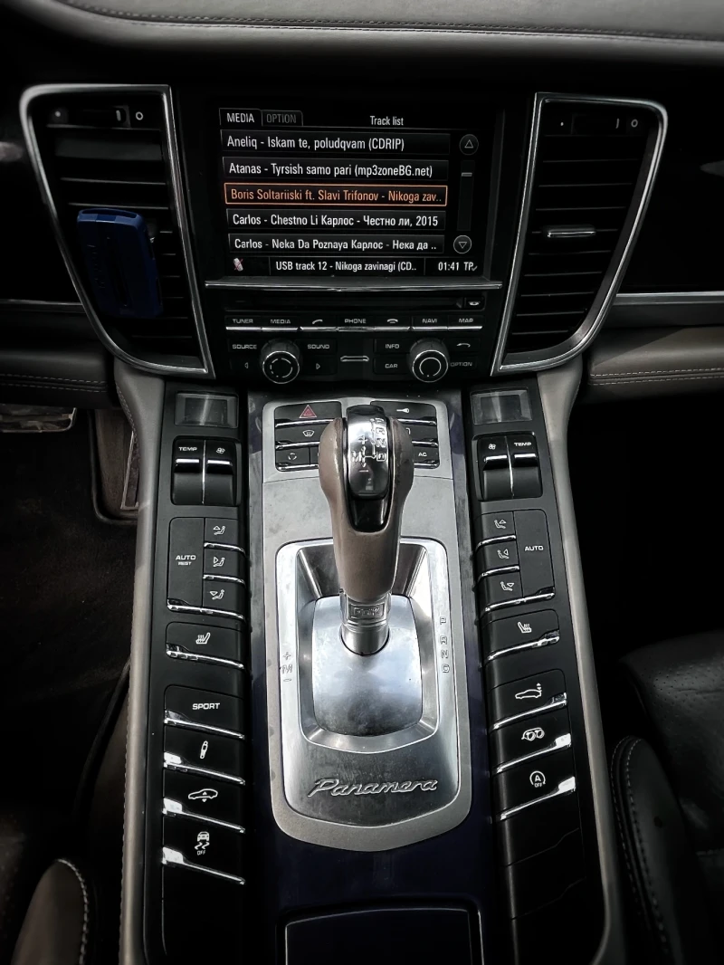 Porsche Panamera 4S PDK ВЪЗМОЖЕН ЛИЗИНГ, снимка 12 - Автомобили и джипове - 53122289