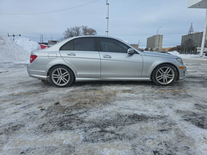 Mercedes-Benz C 300 * CARFAX * ЦЕНА ДО БГ, снимка 4 - Автомобили и джипове - 53306682