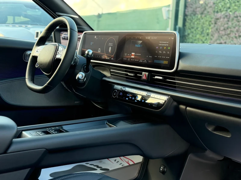 Hyundai Ioniq 6 4х4/LED/NAVI/CARPLAY/CAM360/СОБСТВЕН ЛИЗИНГ, снимка 11 - Автомобили и джипове - 53404041
