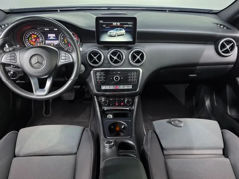 Mercedes-Benz A 200 W176, снимка 6 - Автомобили и джипове - 55935804
