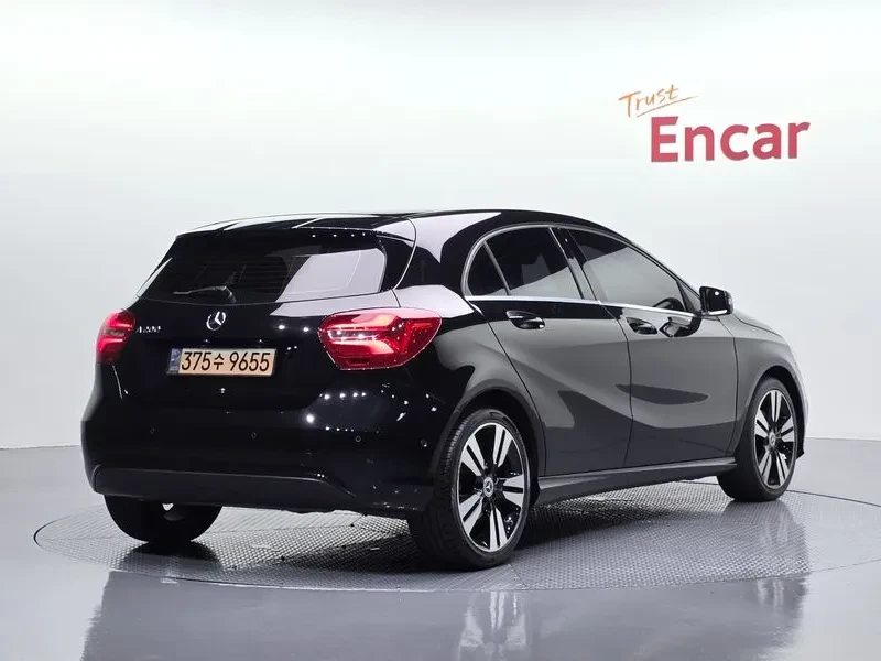 Mercedes-Benz A 200 W176, снимка 2 - Автомобили и джипове - 55935804