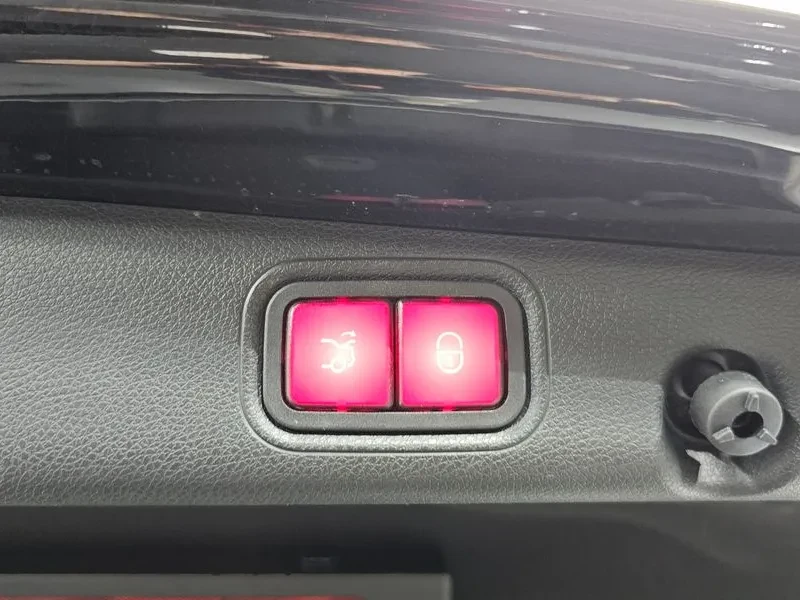 Mercedes-Benz E 300 Avantgarde, снимка 15 - Автомобили и джипове - 56018693