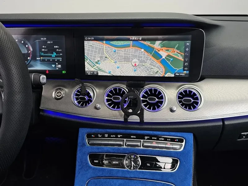 Mercedes-Benz E 300 Avantgarde, снимка 13 - Автомобили и джипове - 56018693