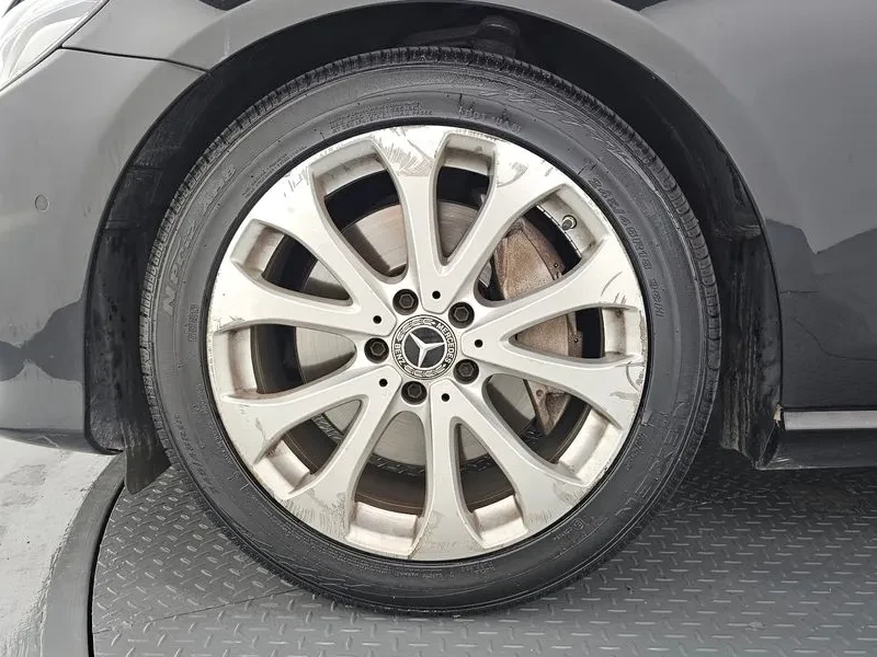 Mercedes-Benz E 300 Avantgarde, снимка 5 - Автомобили и джипове - 56018693