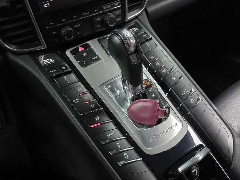 Porsche Panamera 3.6 AWD - САМО 30% АВАНС, снимка 17 - Автомобили и джипове - 56255619