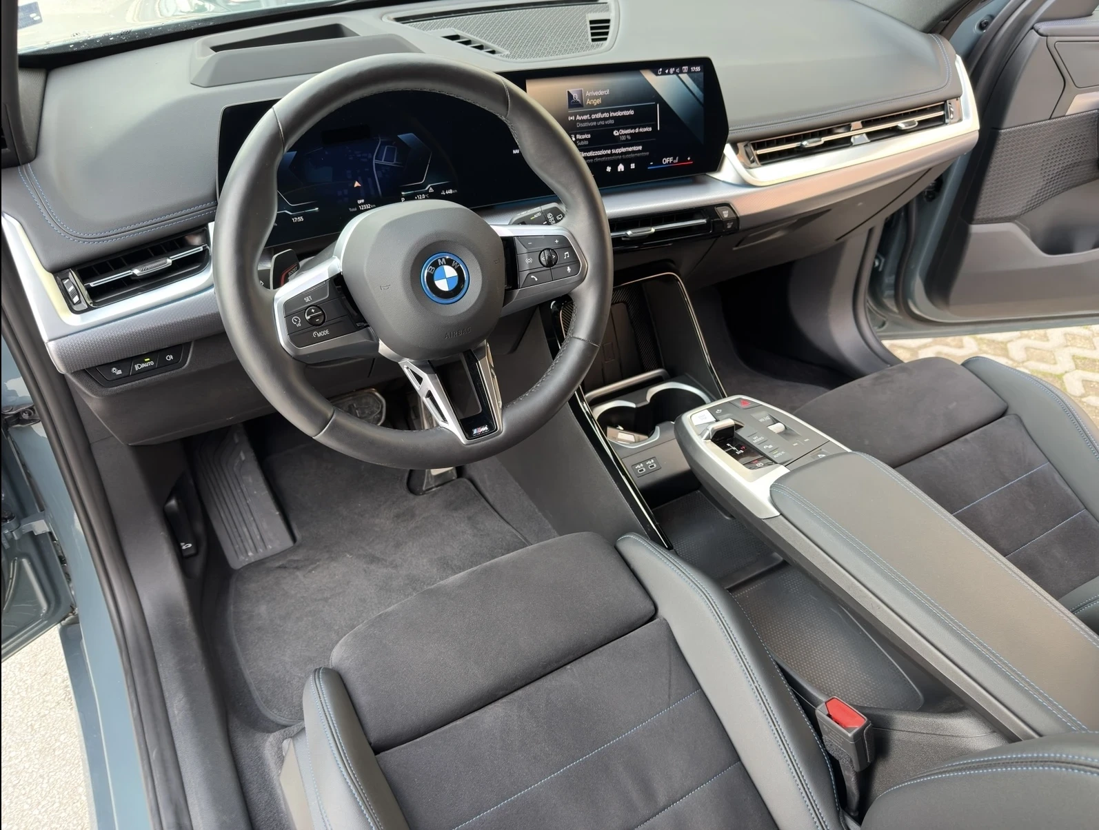 BMW iX1  - изображение 7