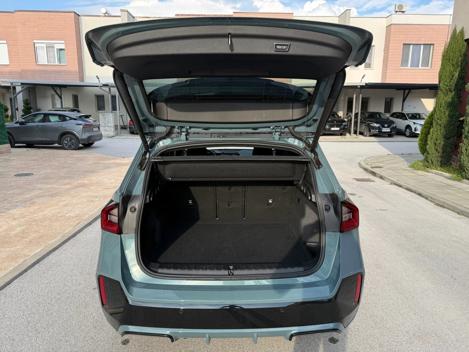 BMW iX1  - изображение 6