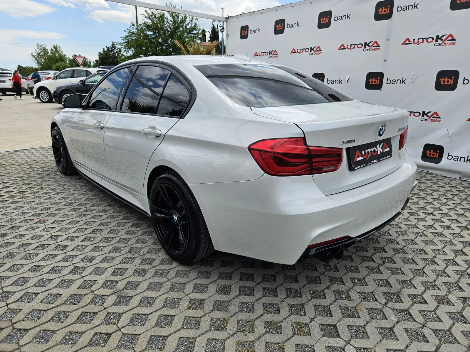 BMW 330 252kc= M PACKET= 116.000км= LED= КАМЕРА= НАВИ - изображение 5