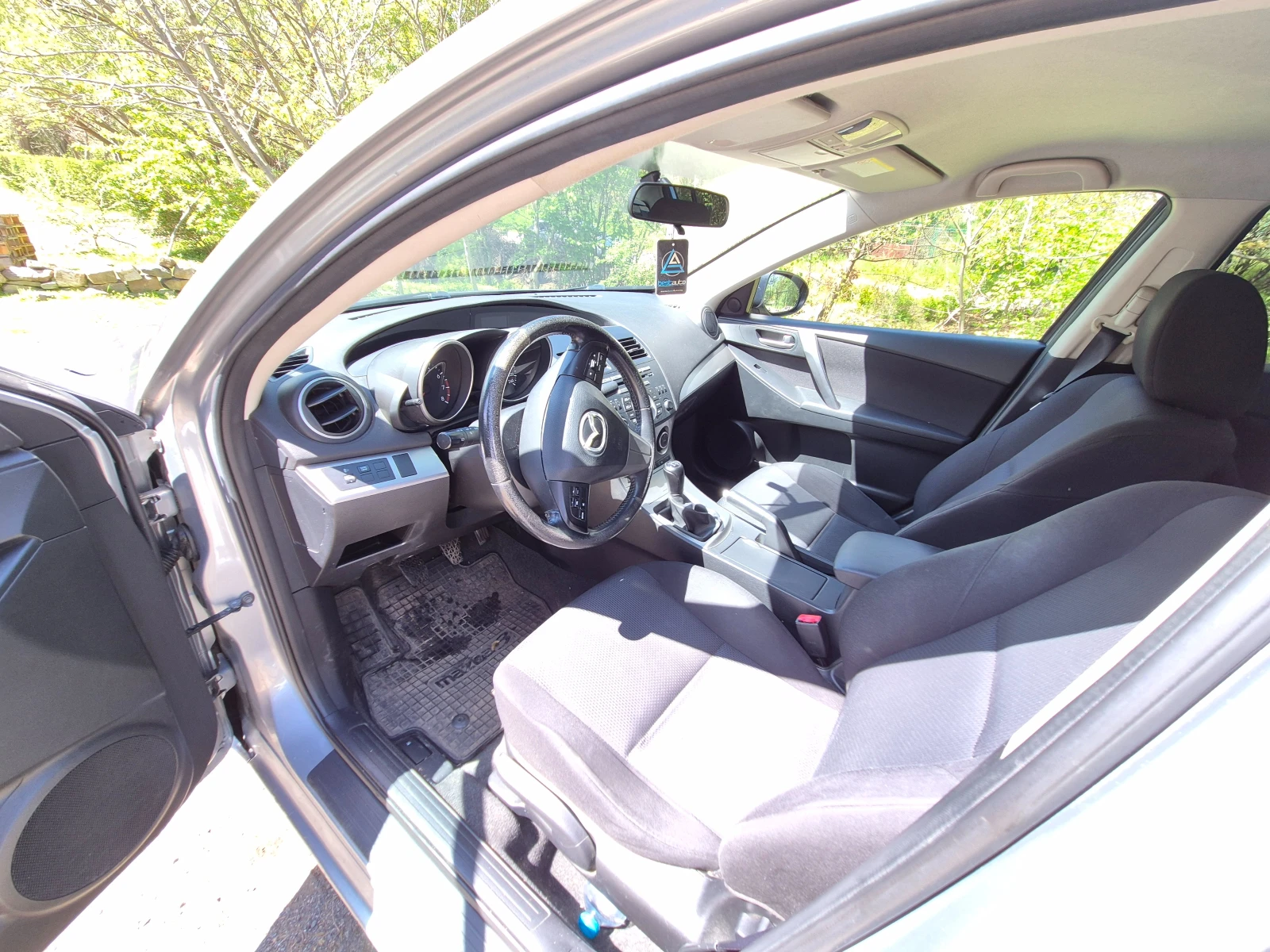 Mazda 3  - изображение 9