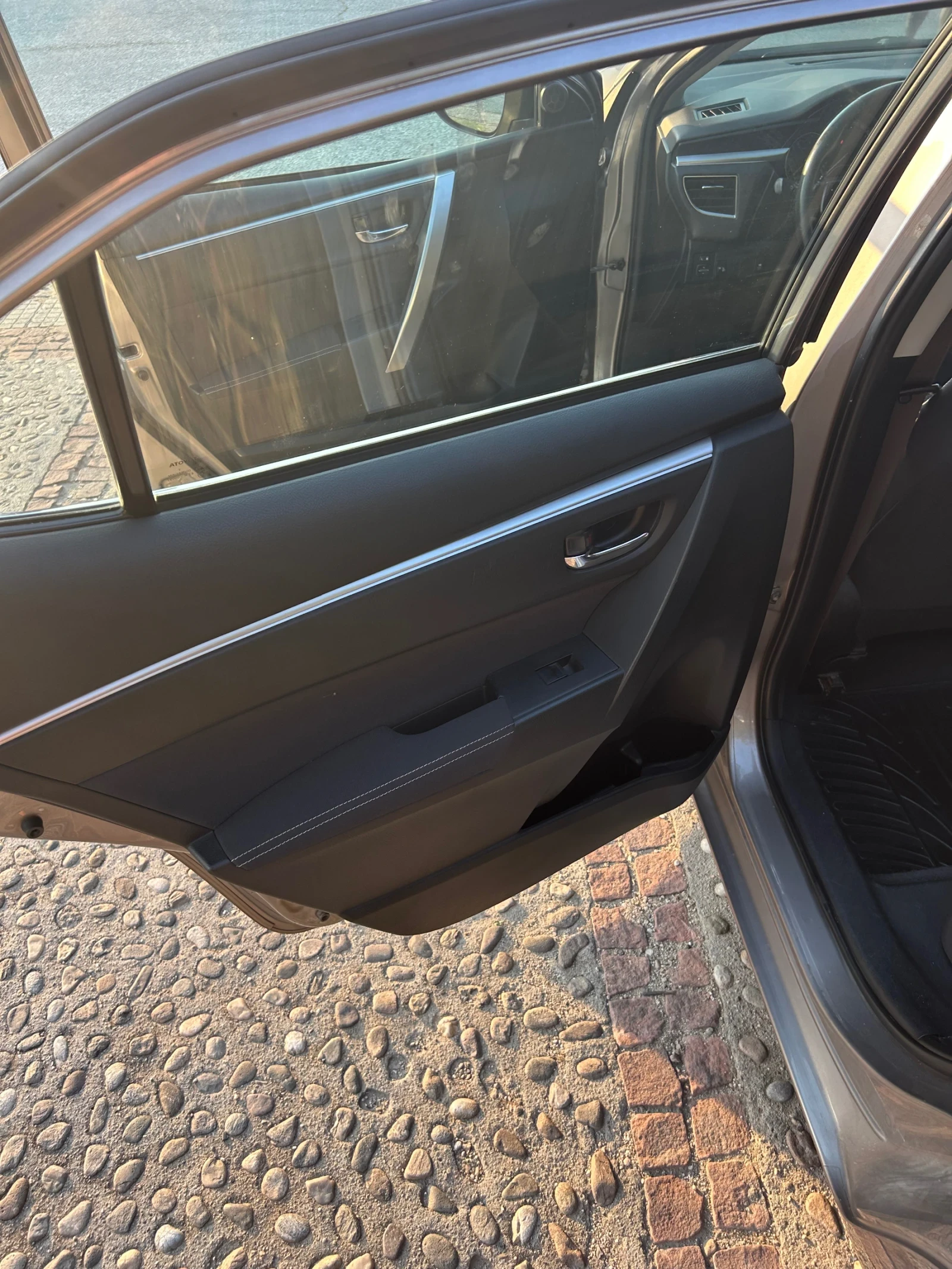 Toyota Corolla  - изображение 8