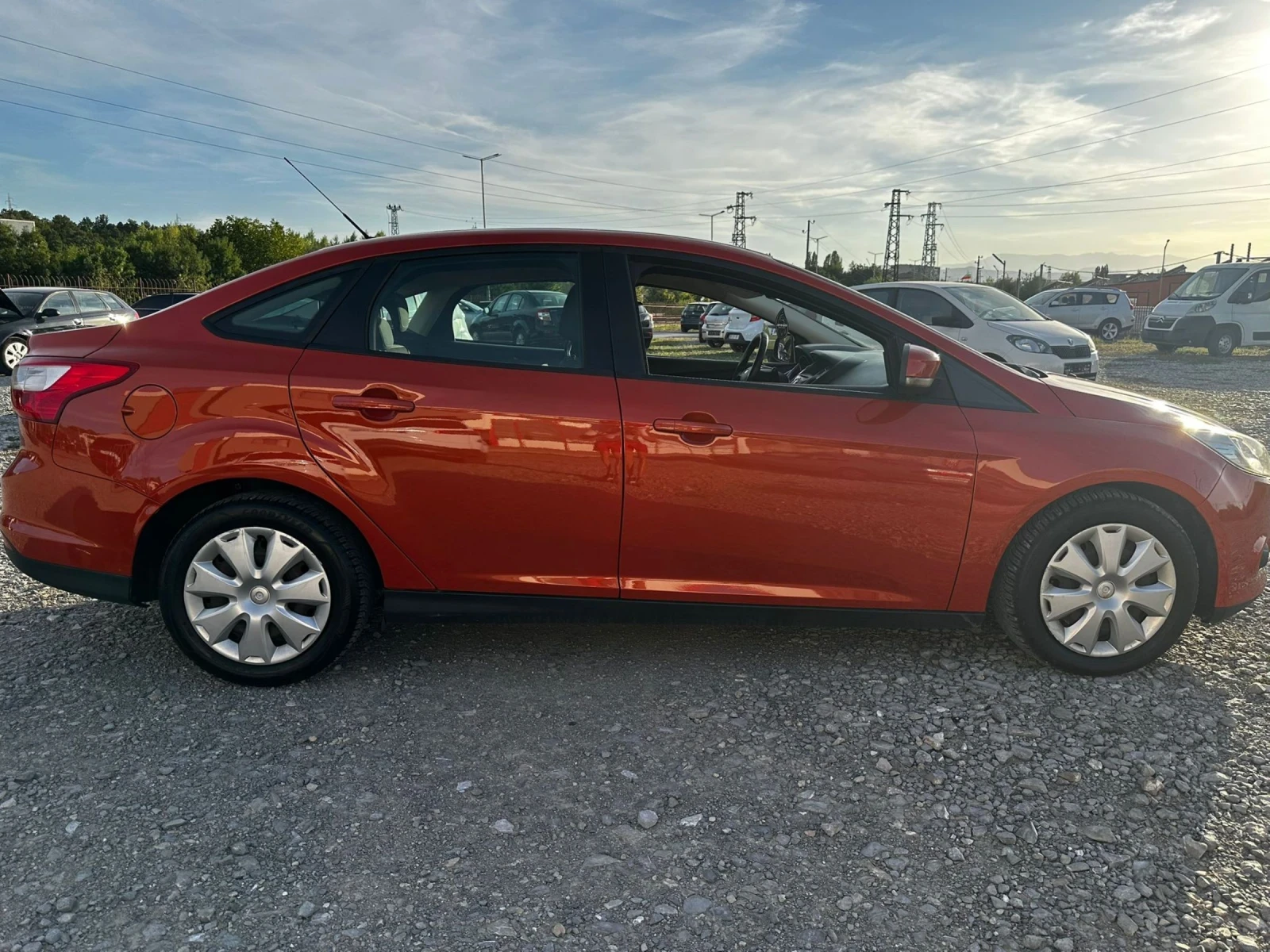 Ford Focus 1.6 TDCI - СЕДАН - изображение 8